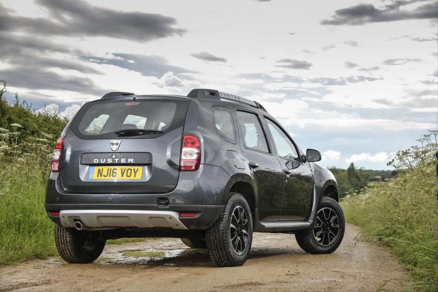  Dacia Duster Prestige 2016 года  (UK) (фото 1 из 17)
